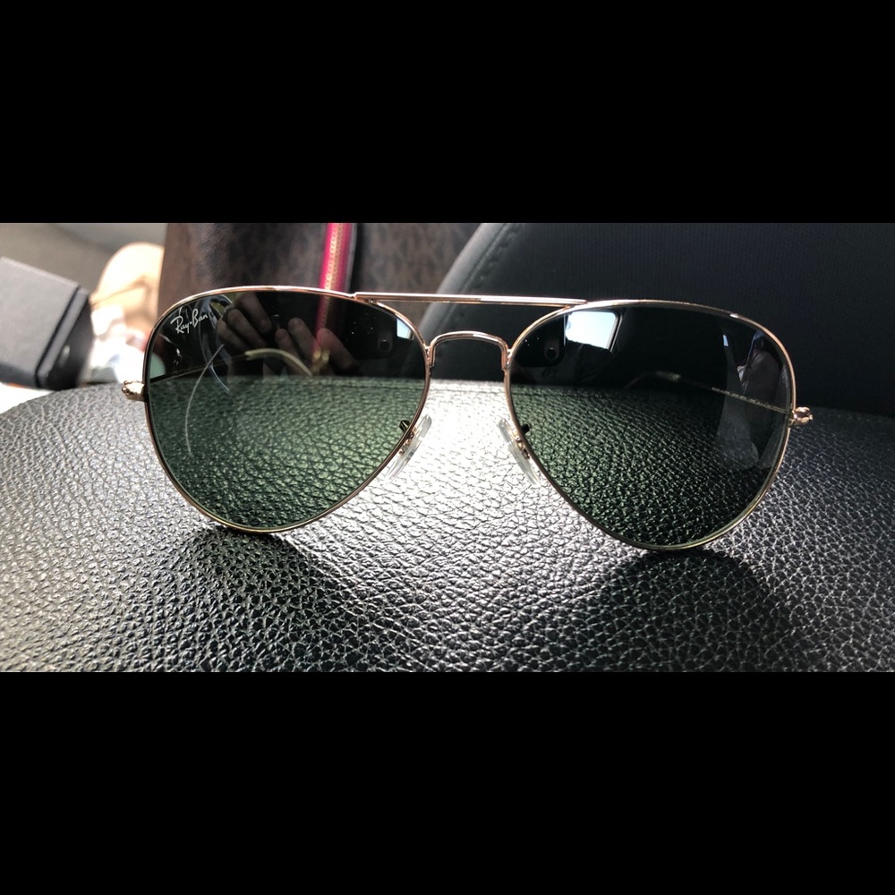 Rayban Aviators.